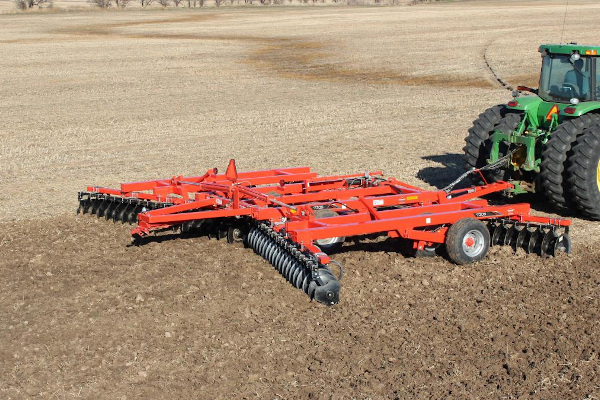 Kuhn | Class I: Seedbed Finishing | 7305 Tandem for sale at Rusler Implement, Colorado