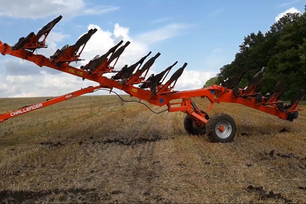 Kuhn | Challenger | CHALLENGER T - 8 bodies for sale at Rusler Implement, Colorado