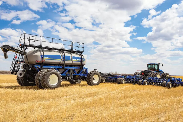 New Holland | Seeding Equipment | Flexi-Coil® P Series Air Carts for sale at Rusler Implement, Colorado
