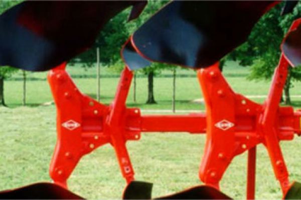 Kuhn | Master 103 | MASTER 103 NSH - 2 bodies for sale at Rusler Implement, Colorado